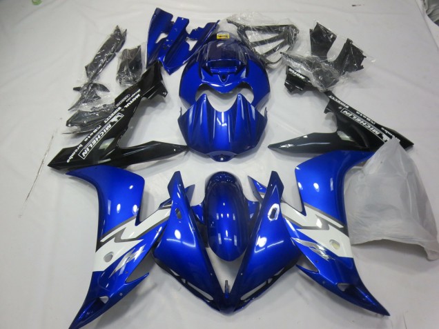 04-06 Gloss Blue White R1 Fairings