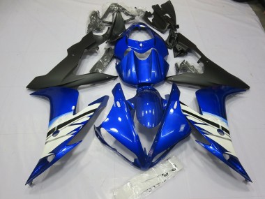 04-06 Blue and White R1 Fairings