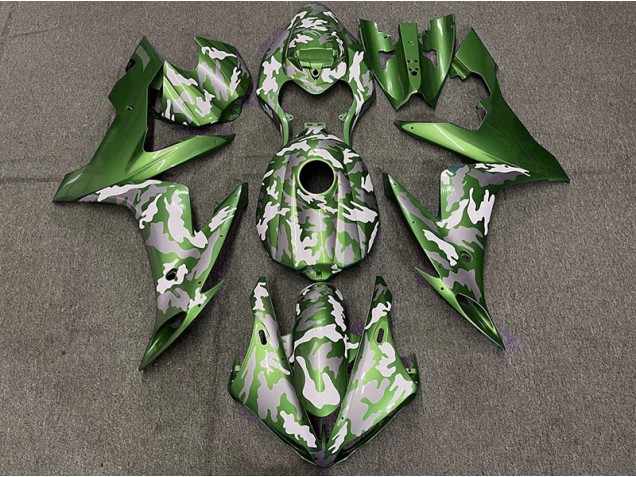 04-06 Dark Green Camo R1 Fairings