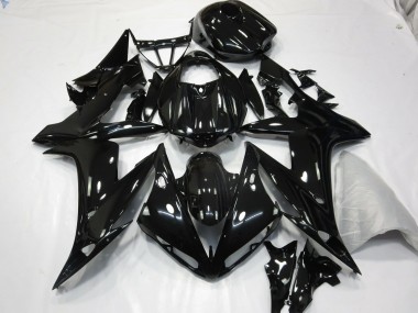 04-06 Gloss Black R1 Fairings