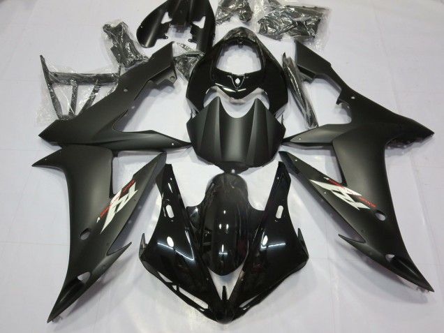 04-06 Matte and Gloss R1 Fairings