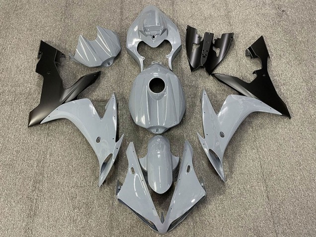 04-06 Nardo Grey & Black R1 Fairings