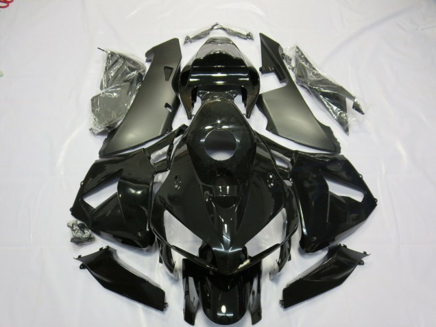 05-06 Matte and Gloss Black CBR600RR Fairings