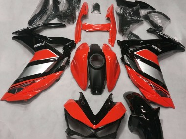 15-18 Red Yamalube R3 Fairings